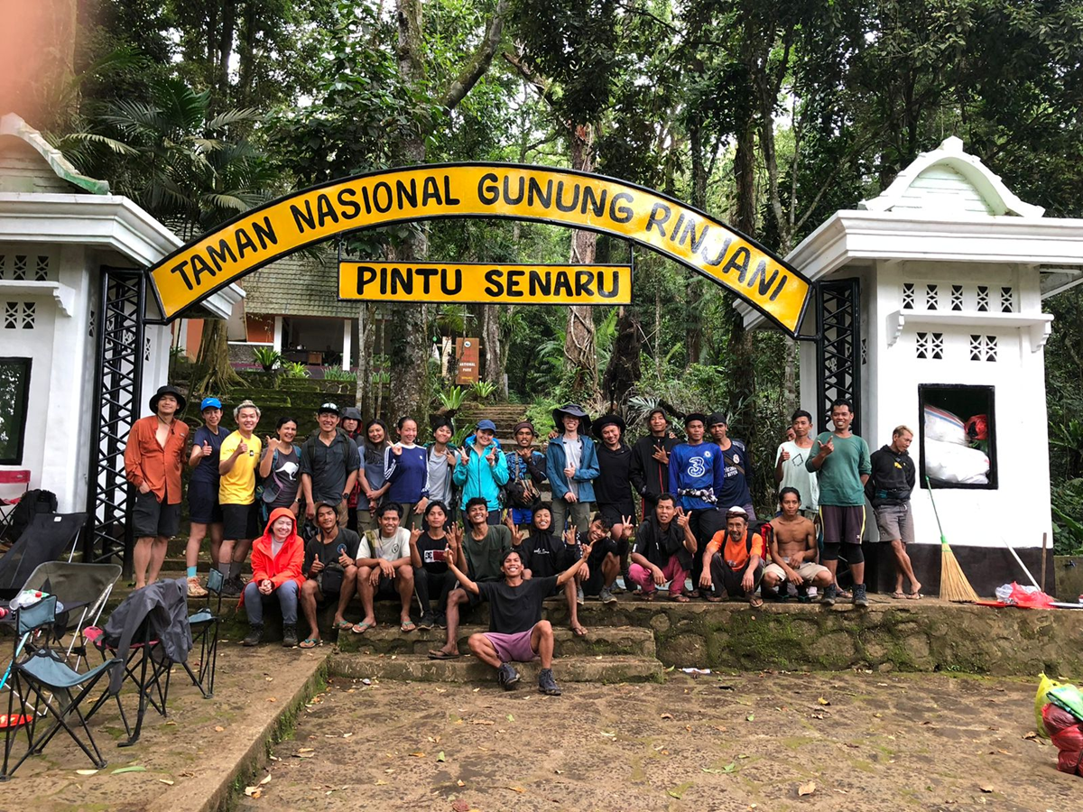 mendaki 2 hari rinjani